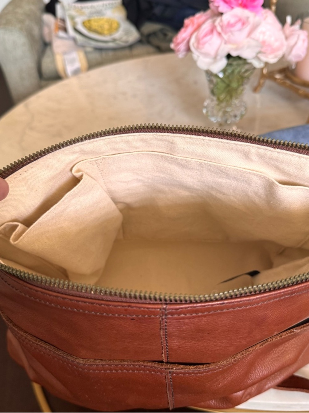 Genuine Leather Crossbody Bag in Rich Chestnut Brown - Picture 4 of 4